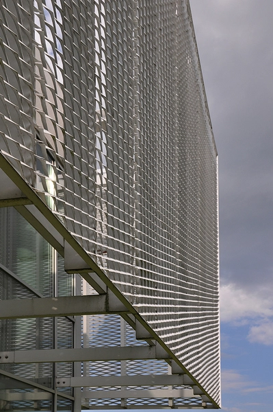 Miele Showroom Strækmetalskærm