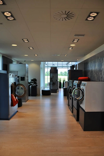 Miele Showroom Kig gennem bygningen i stueplan