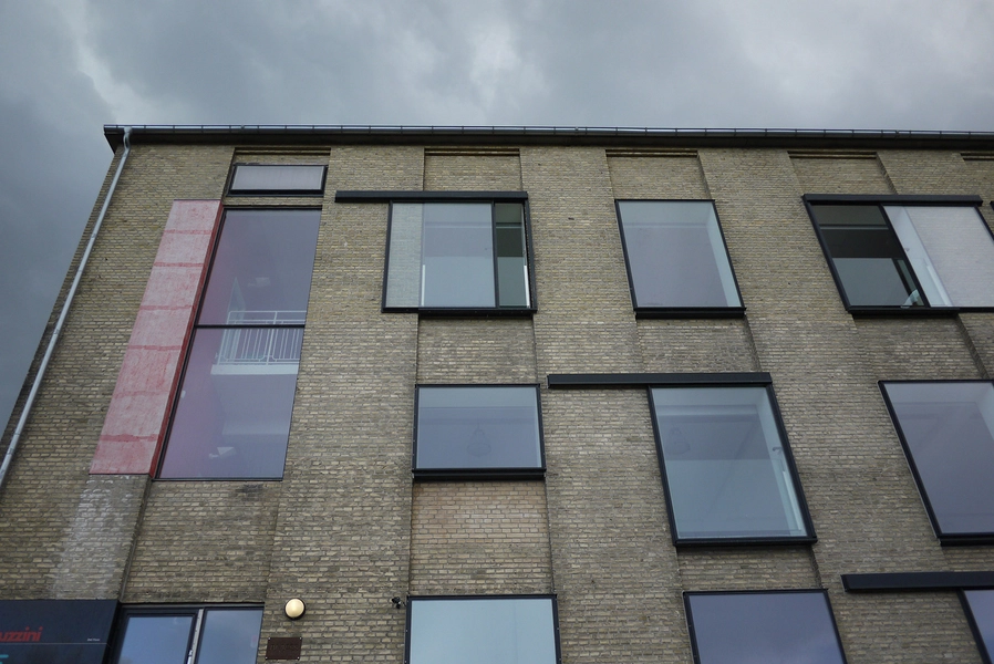 Refshaleøens Værkstedsmagasin og Amass restaurant Facadeudsnit, østfacade