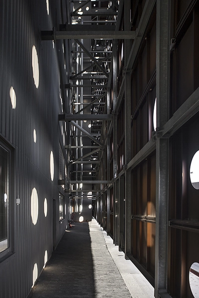 Energitårnet Mellem den indre og ydre facade