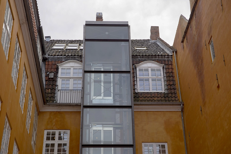 Kunstforeningen Gl. Strand Det nye elevatortårn