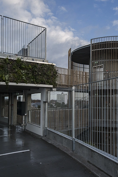 P-Hus Glostrup Hospital Elevatortårn og opkørsel til taget