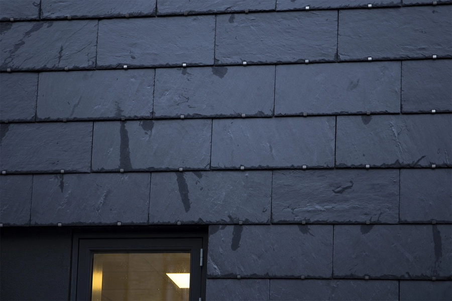 Daginstitutionen Midgården Detalje, vindue, skifer