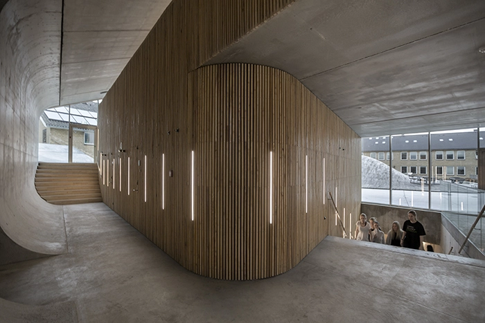 GHG2 Gangareal med nedgang til multihallen