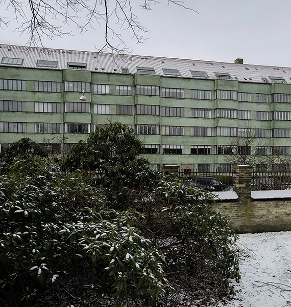 Det Grønne Funkishus Set fra Frederiksberg Hospital