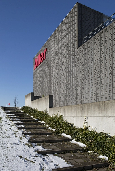 Aller Tryk Det sydvestlige hjørne af byggeriet