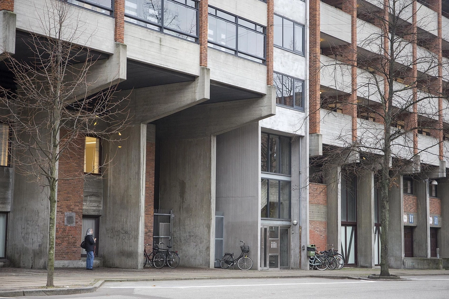 Bryggergården Betonsøjler mod Alsgade