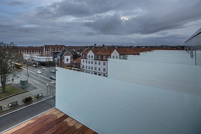 Sundbyøsterhal 2 Altaner med Amagerbrogade i baggrunden