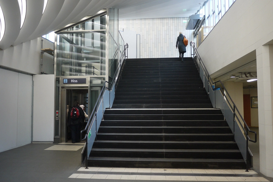 Odenplan Station Trappe op fra stationen