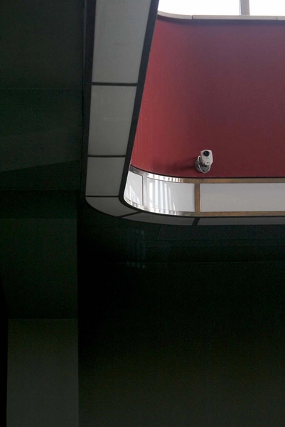 Badeanstalten Spanien Detalje, originale lamper, samt moderne overvågning