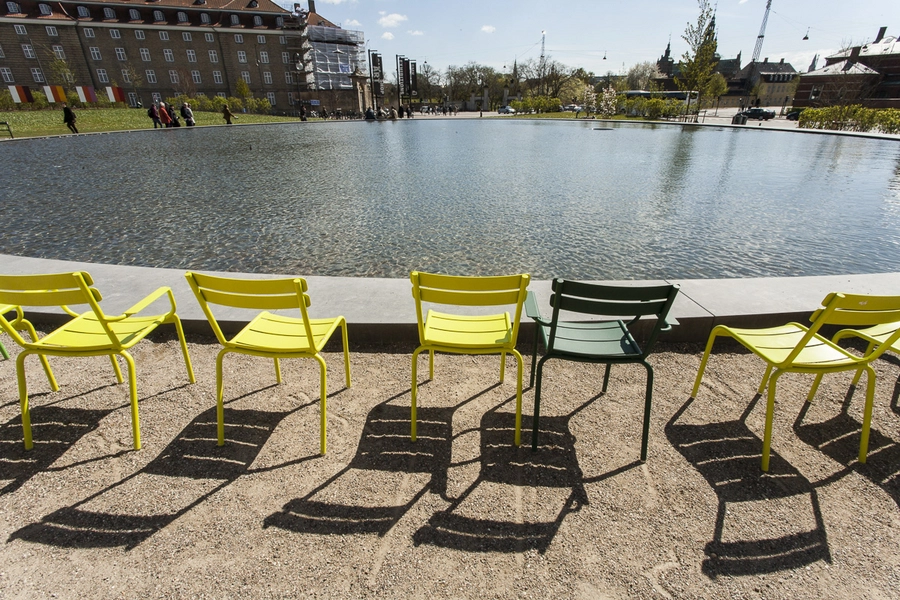 Museumshaven foran SMK Stole ved spejlbassin