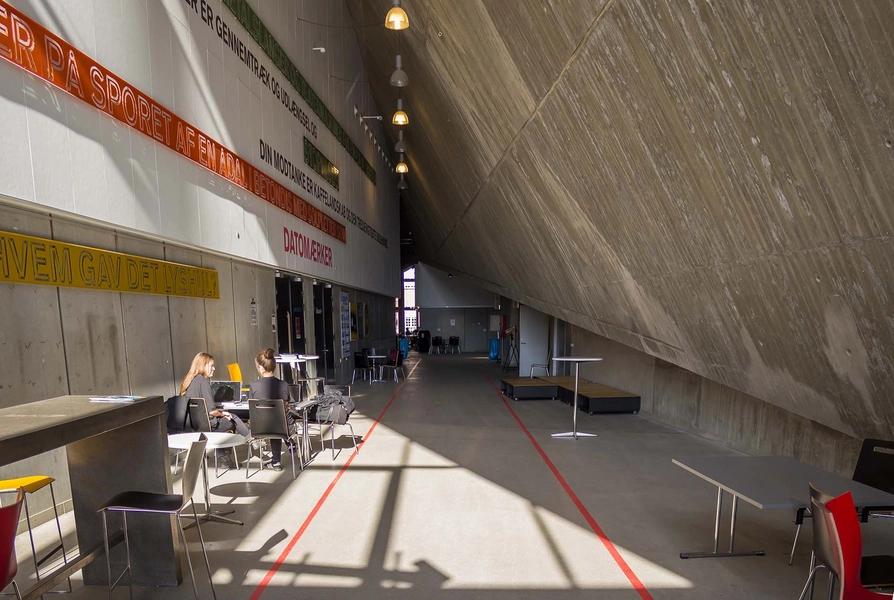 Godsbanen, Århus Godsbanegård Entre, hovedindgang