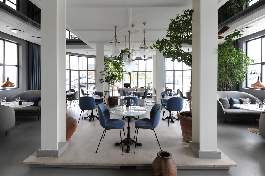 The Standard Restaurant i husets nordlige del.