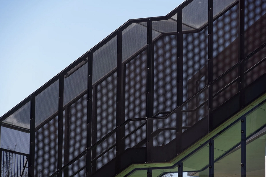 Nykløveret Translucens