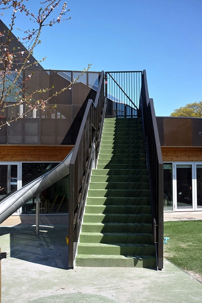 Nykløveret Trappe til terrasse