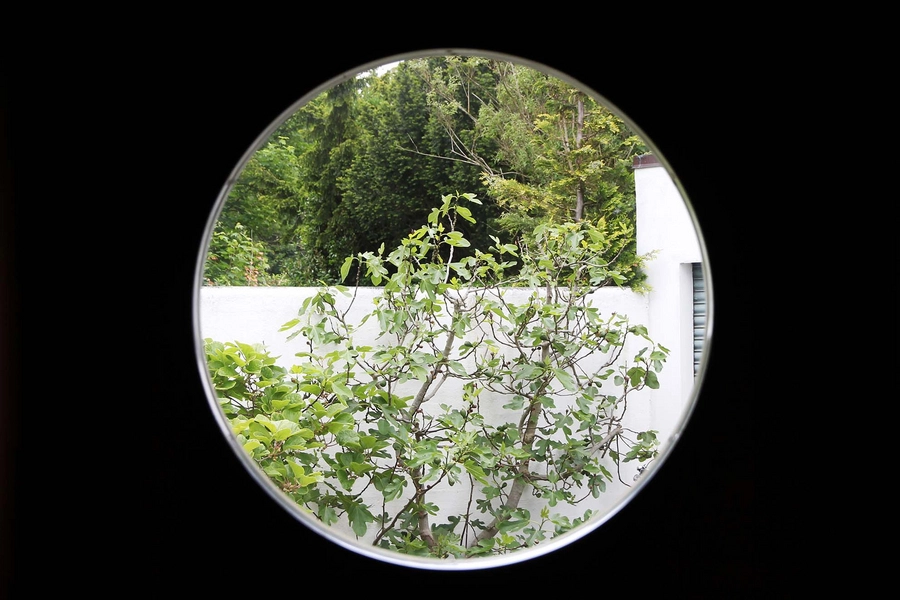 Arne Jacobsens eget hus Hovedørsvindue