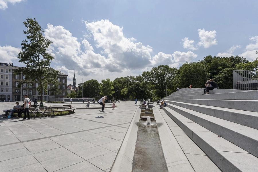 Israels Plads Vandløb og trappe