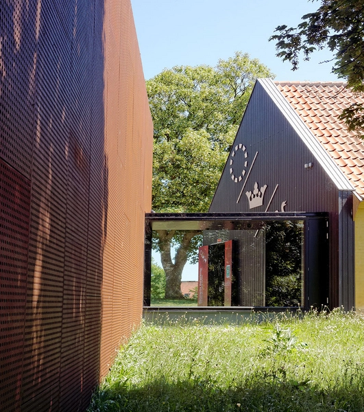 Danmarks Borgcenter Bindeled set fra vest