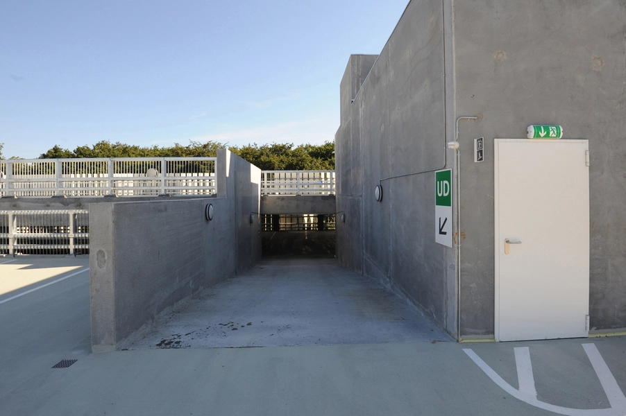 Rigshospitalet - Parkeringshus Kørerampe på østsiden.