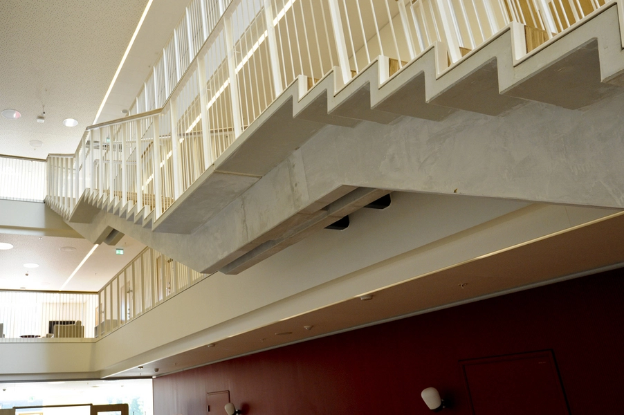 Rigshospitalet - Patienthotel og administration Detalje af trappe.