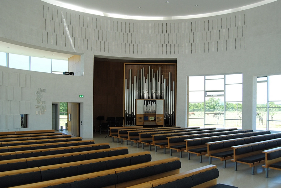 Helligtrekongers Kirke Kirkerummet mod vest