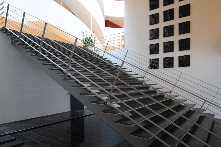 Sampension Trappe, der fører fra reception til atrium