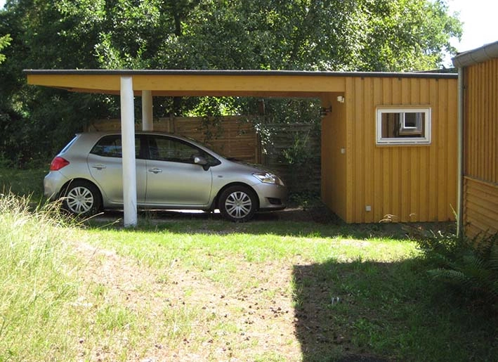 Ahornhuset Carport set fra vest