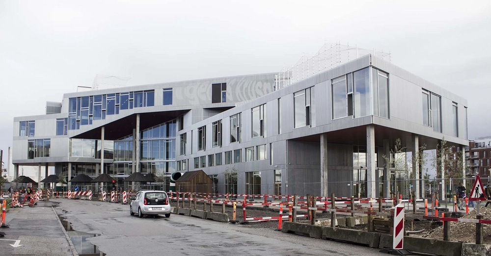 Skolen i Sydhavnen Bygningen set fra sydvest