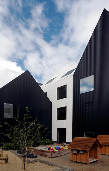 Børnehuset Frederiksvej Små huse, komposition