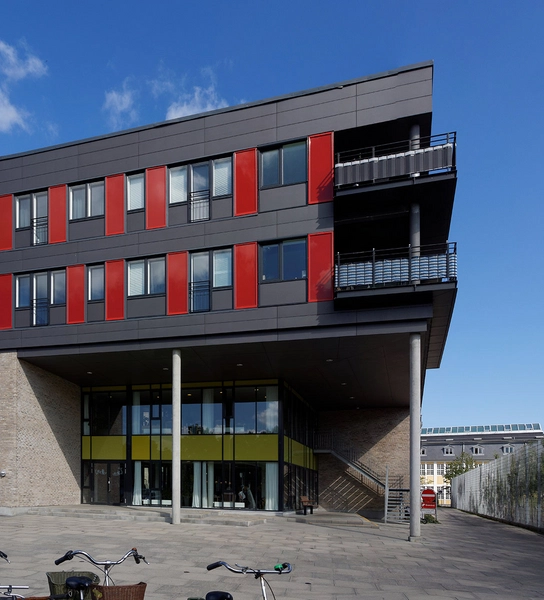 Langgadehus Urbant rum, indgangssituation