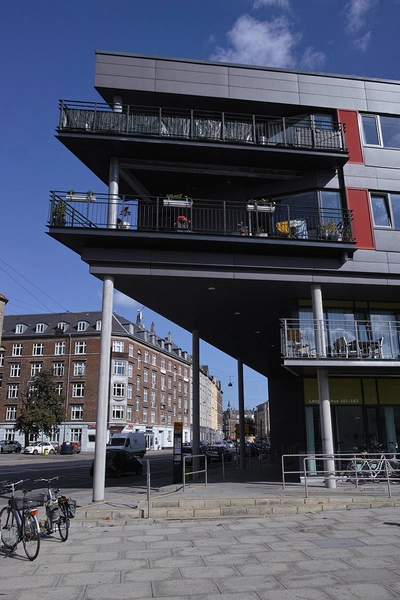 Langgadehus Urbant rum, indgangssituation