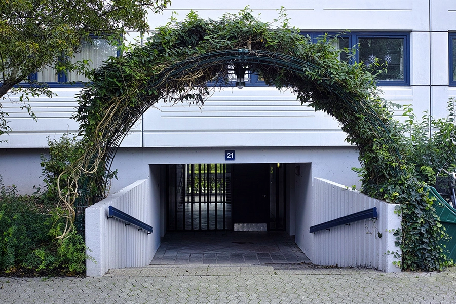 Ådalsparken Højhus, indgangsparti