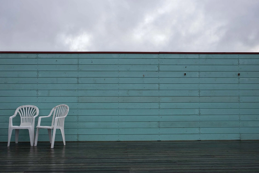 Helgoland Ny Søbadeanstalt og Fællessauna Træværk i karakteristisk turkis farve