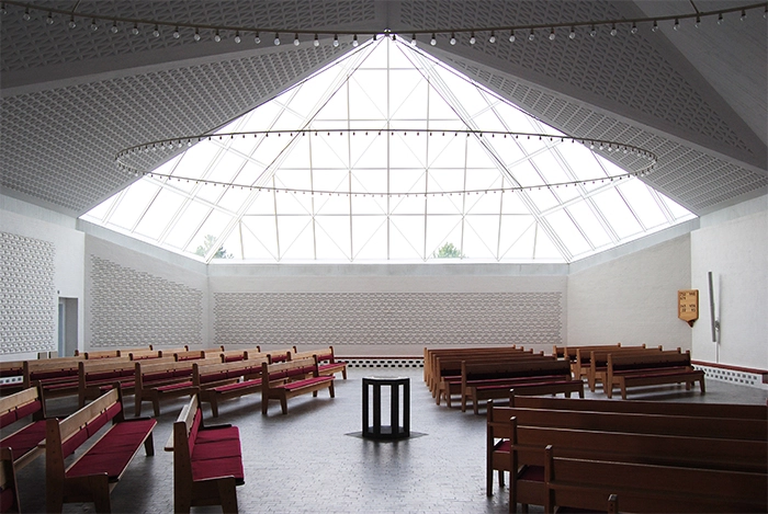 Hjerting Kirke Kirkerummet mod nord