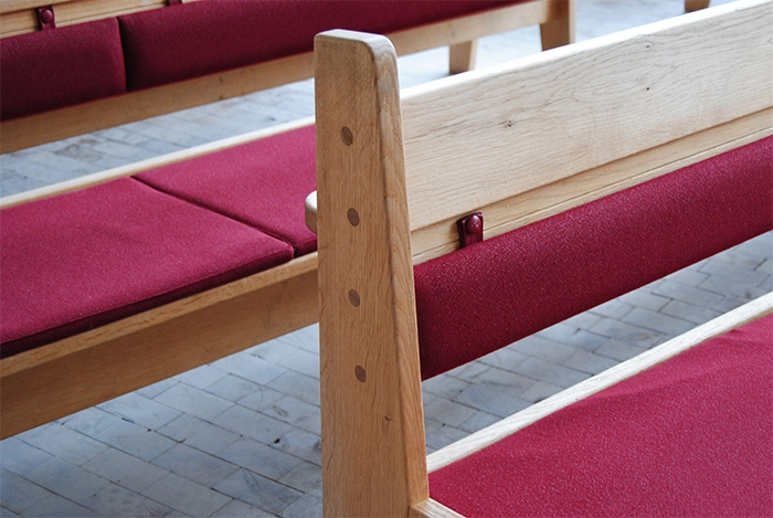 Hjerting Kirke Kirkebænke