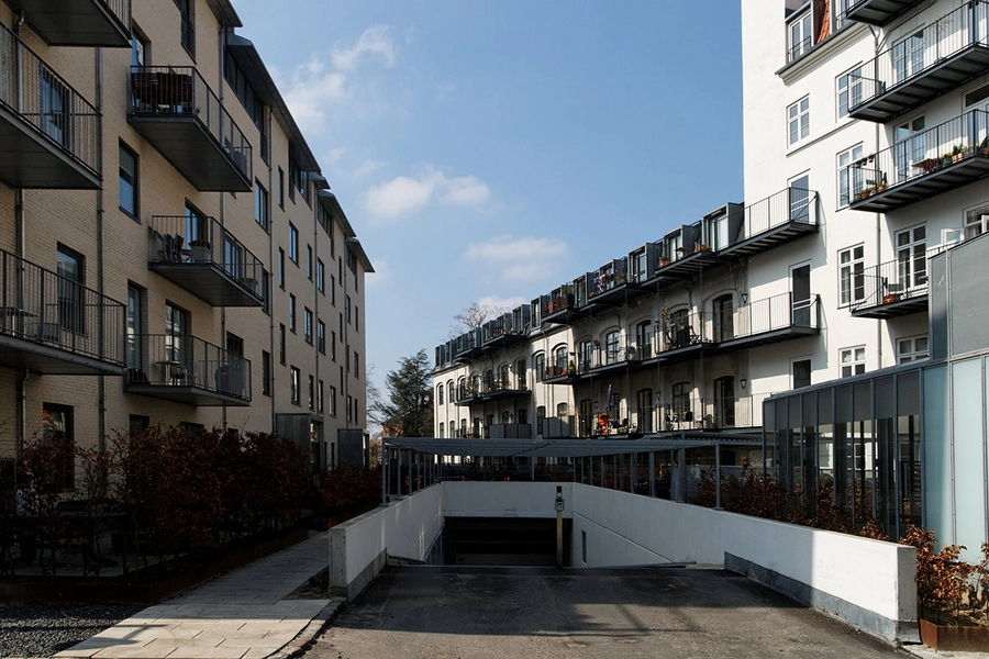 Fasanhaven - Porcelænshaven Nedkørsel til parkeringskælder