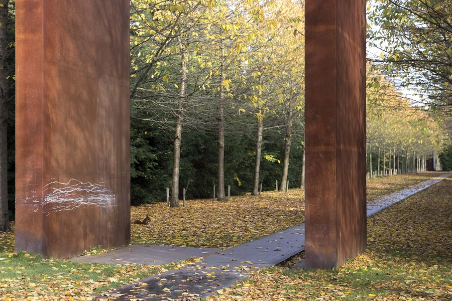 Stjernevejs-projektet - Vestre Kirkegård - Søndre Kapel Detalje, corten-port