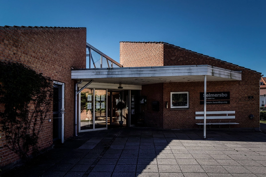 Selmersbo Aktivitetscenter, Dagcenter og Kollektivboliger Indgangssituation