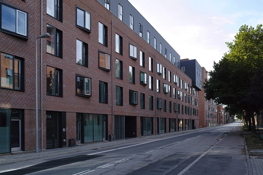AKB Ny Ellebjerg Facade set fra vejen, kig fra øst