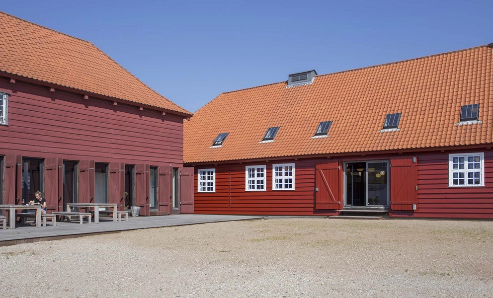 Masteskurene Pladsen ved det sydligste masteskur og mærsehuset.