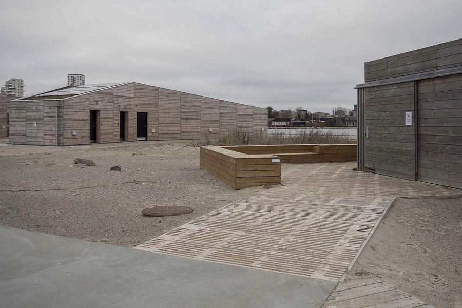 Naturcenter Amager Strand - Den Blå Foreningsby Bebyggelsen set fra øst