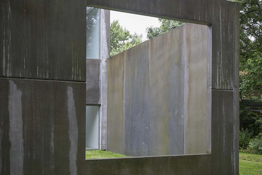 Four Boxes Gallery Krabbesholm Gårdrum, udskæring