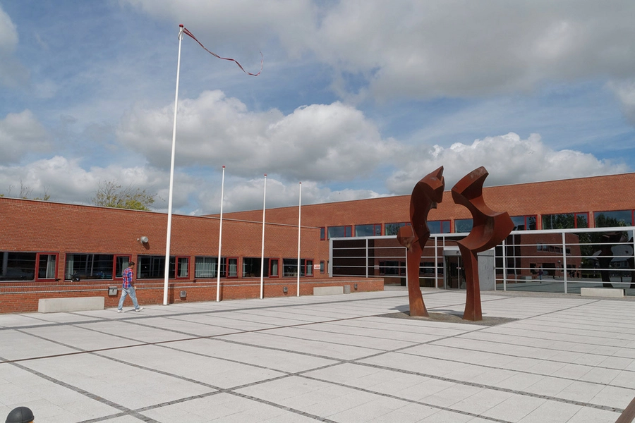 Esbjerg Seminarium - University College Syd Blik mod indgangsparti