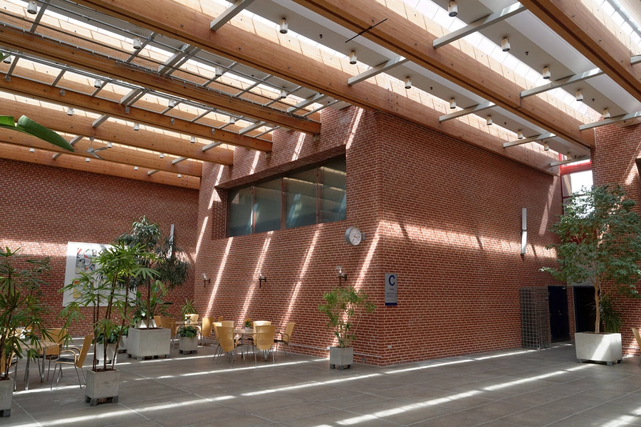 Esbjerg Seminarium - University College Syd Indgangshal, lysindfald