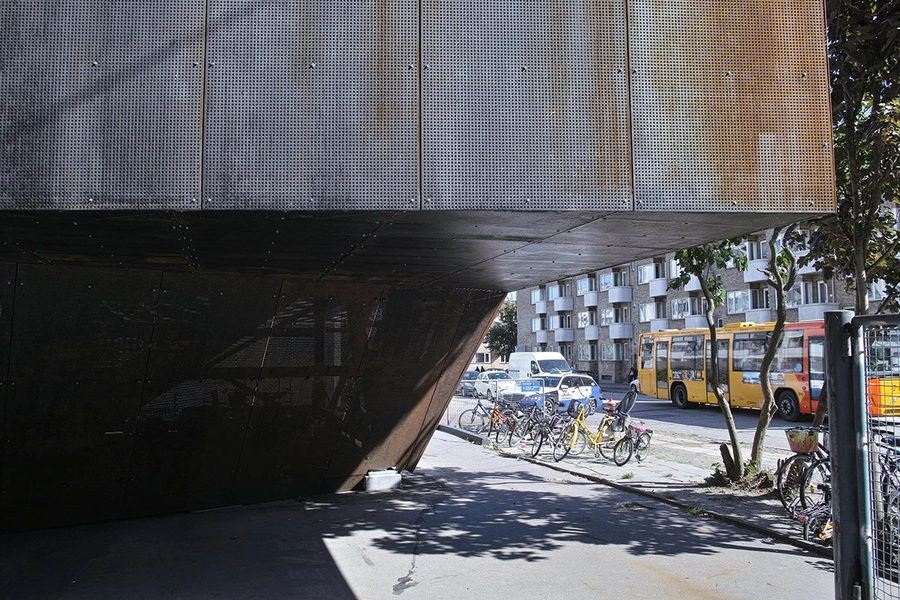 Kildevældsskolen tilbygning Detalje, volumen, udhæng
