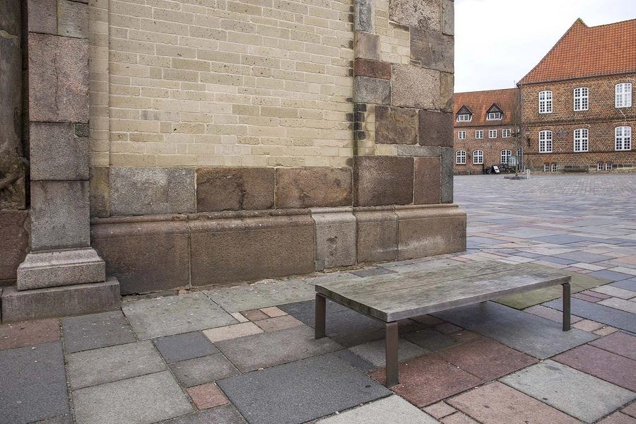 Ribe Domkirkeplads Byinventar, bænk