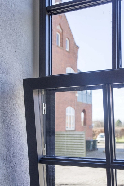 Bonevoksfabrikken Detalje, nyt vindue