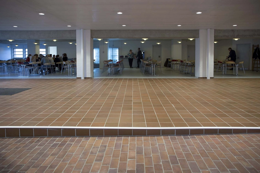 Tønder Rådhus Kantine, overgang til den gamle del af huset