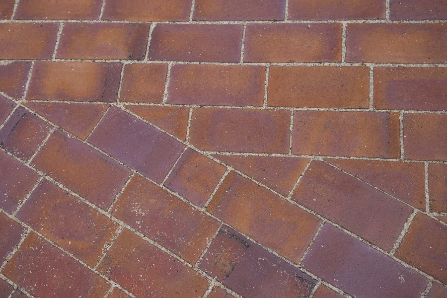 Tønder Rådhus Detalje, materialitet, fliser ude