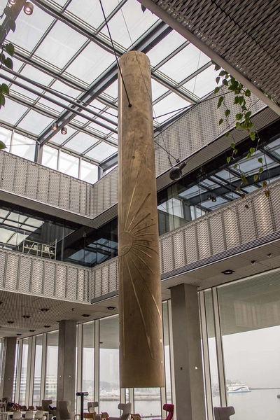 Dokk1 Gongen, kunstværk af Kirstine Roepstorff